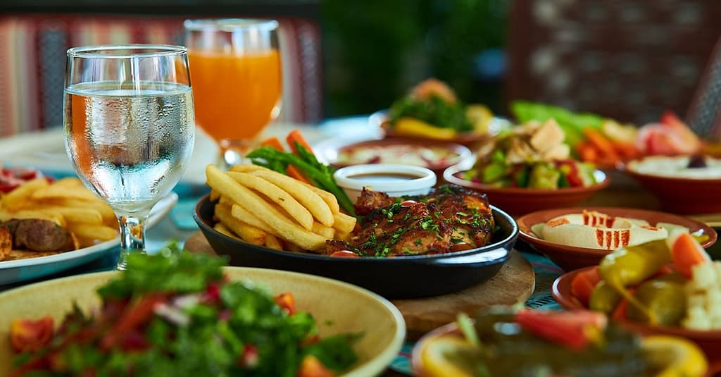 Enjoy A Dinner Buffet W/ Free-Flowing Soft Beverages & Juices Dubai restaurants Shop Online at Dubai Trades 3