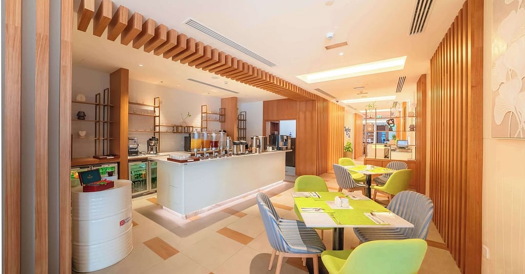Enjoy A Dinner Buffet W/ Free-Flowing Soft Beverages & Juices Dubai restaurants Shop Online at Dubai Trades 2