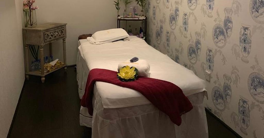 Enjoy Any Luxury Spa Beauty Treatments With Vouchers Up To Aed 800! Dubai other Shop Online at Dubai Trades 7