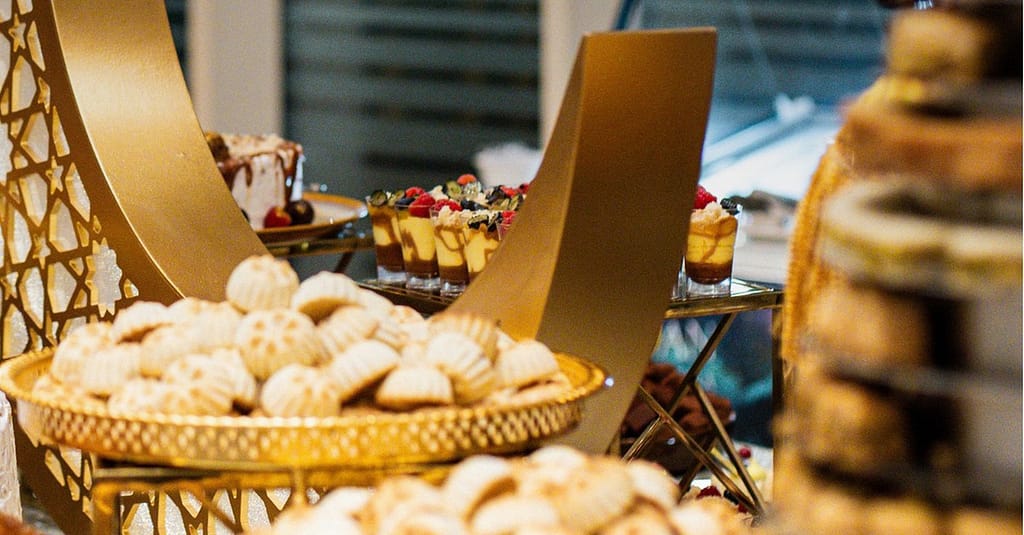 Enjoy Dinner Buffet With Bottomless Soft Beverages And Water Abu Dhabi restaurants Shop Online at Dubai Trades 3