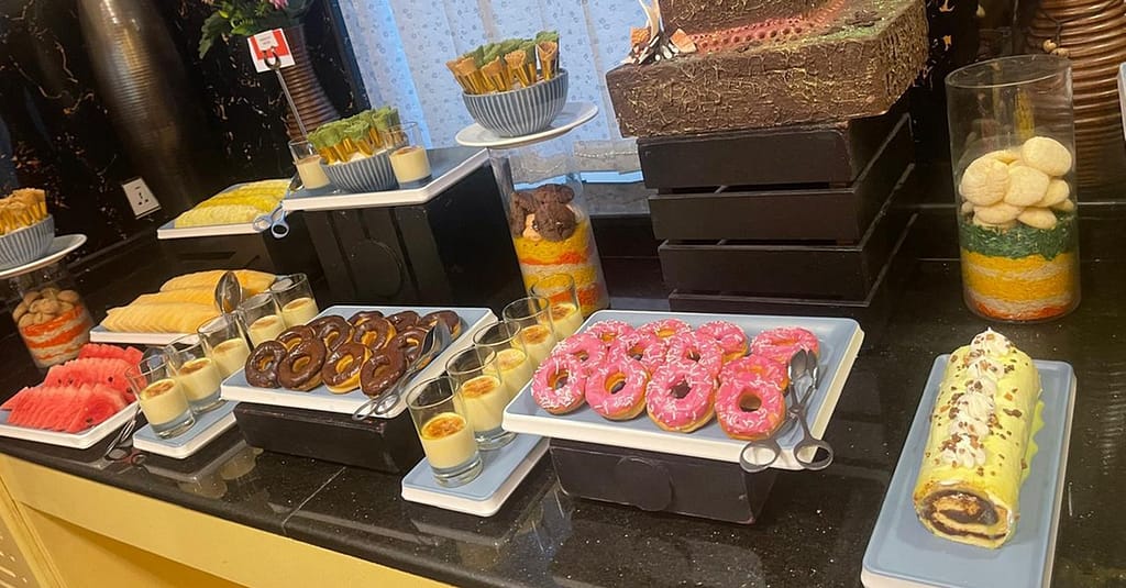 Experience Delightful International Breakfast Buffet! Dubai restaurants Shop Online at Dubai Trades 4