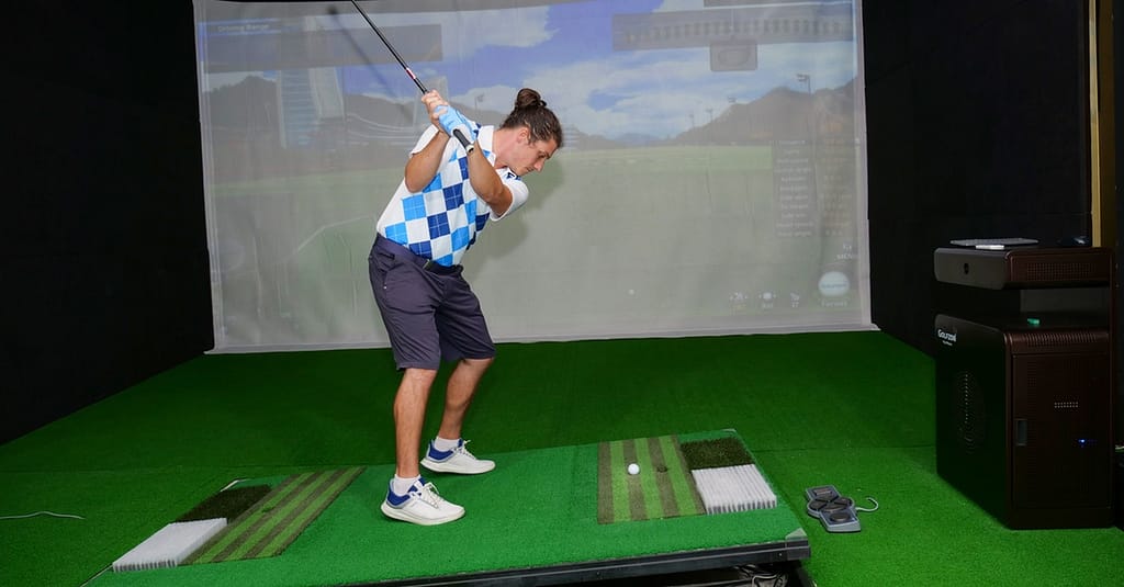 Experience Open, Private, And Vip Bays For Indoor Golfing Dubai other Shop Online at Dubai Trades 10