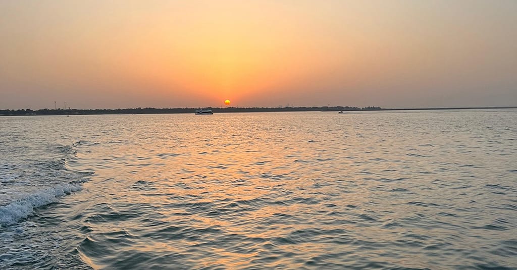 Explore Abu Dhabi In 1, 2, 3, Or 4 Hour Tours For Up To 12 Guests Abu Dhabi package Shop Online at Dubai Trades 5