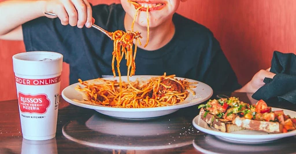 Explore Aed 50, 100, Or 200 Culinary Delight, Excl. Seafood, Xl Pizza Dubai restaurants Shop Online at Dubai Trades 13