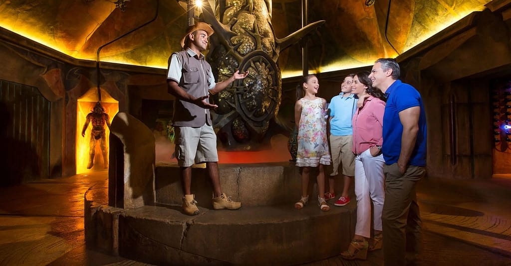 Explore Atlantis At The Lost Chambers Aquarium! Dubai activities Shop Online at Dubai Trades 5
