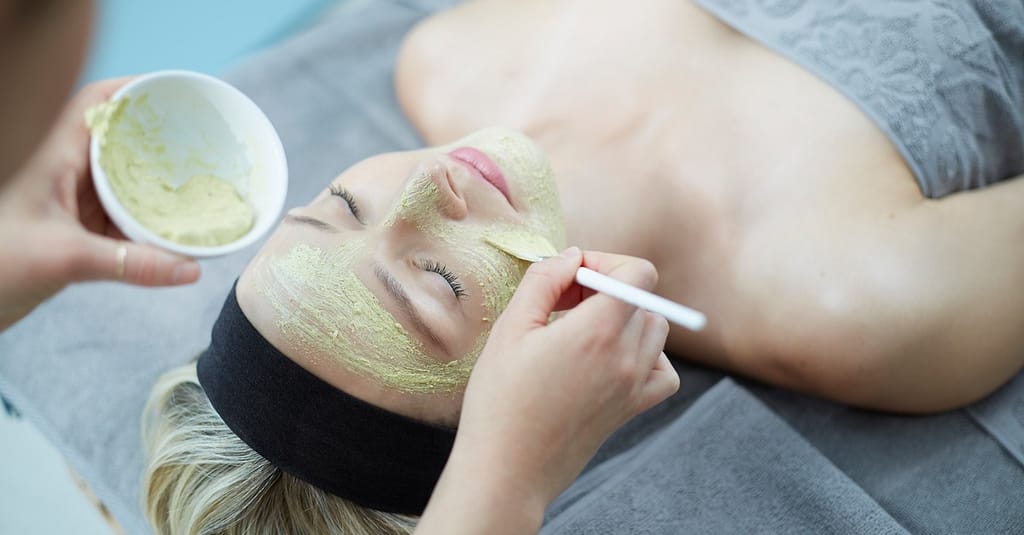 Transform Your Skin With Deep Cleansing, Hydration, Whitening, Or Anti Aging Facial (Up To 67% Off) Dubai other Shop Online at Dubai Trades 2