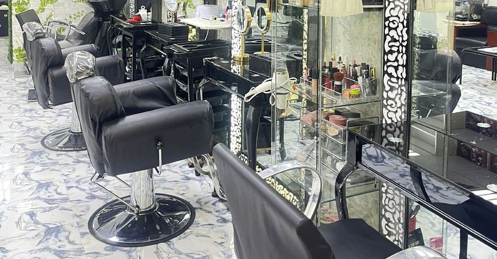 Facial Treatment Or Deep Cleansing Facial Dubai other Shop Online at Dubai Trades 6