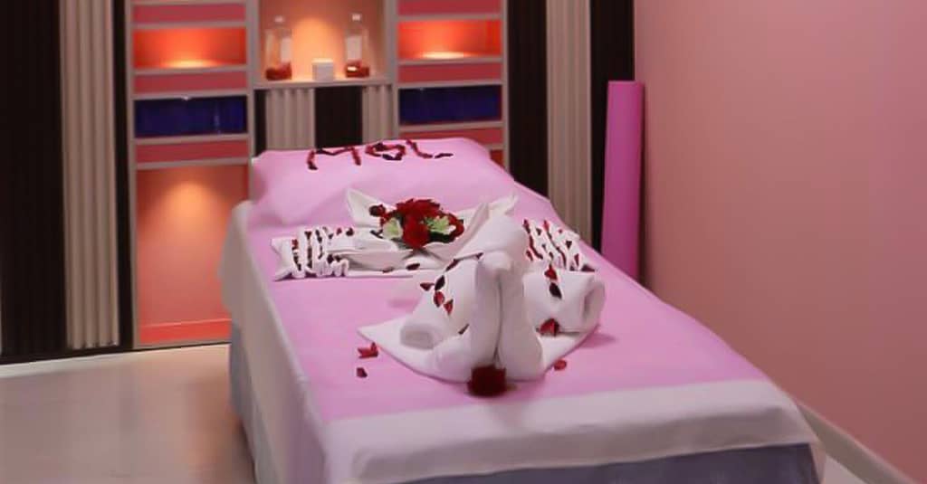 Facial With Manicure And Pedicure At Marolina Beauty Center & Spa Dubai other Shop Online at Dubai Trades 2