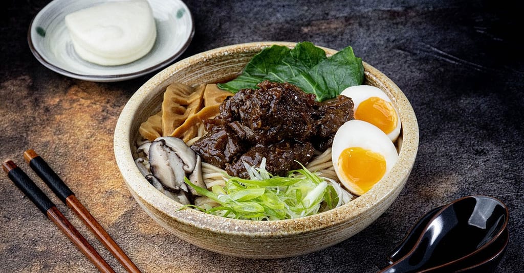 Feast On A Choice Of Poke Bowl 24oz + Classic Ice Tea For 1, 2 Or 4 Abu Dhabi restaurants Shop Online at Dubai Trades 18