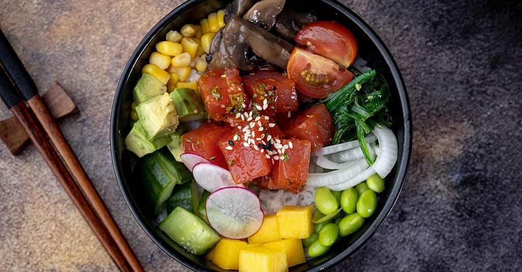 Feast On A Choice Of Poke Bowl 24oz + Classic Ice Tea For 1, 2 Or 4 Abu Dhabi restaurants Shop Online at Dubai Trades 9