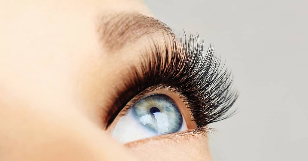 Flutter And Flourish: Luxurious Eyelash Extensions For Every Glance Dubai other Shop Online at Dubai Trades 2