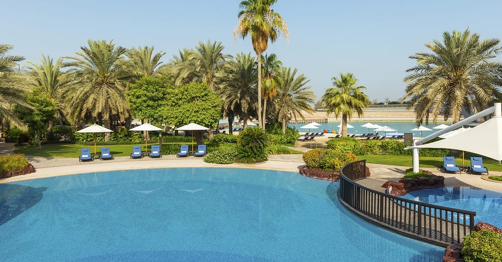 Free Flowing Beverages & 4-Course Set Menu Abu Dhabi restaurants Shop Online at Dubai Trades 2