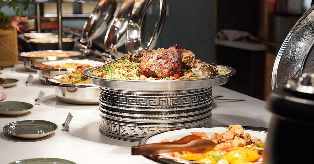 Friday And Saturday Theme Night Dinners With Beverages Sharjah & N. Emirates restaurants Shop Online at Dubai Trades 3