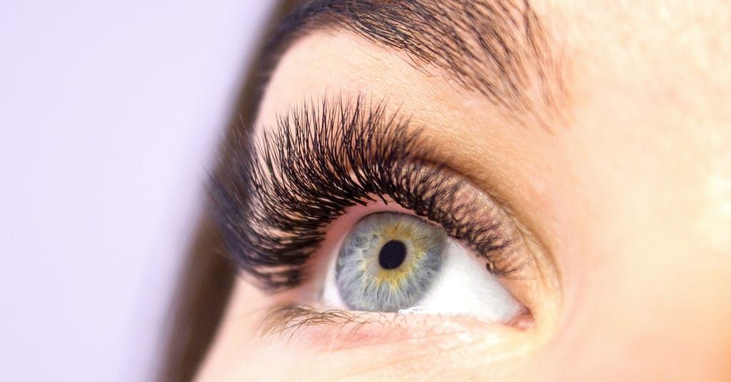 Full Set Of Individual Eyelash Extensions At Posh Beauty Center Dubai other Shop Online at Dubai Trades 2