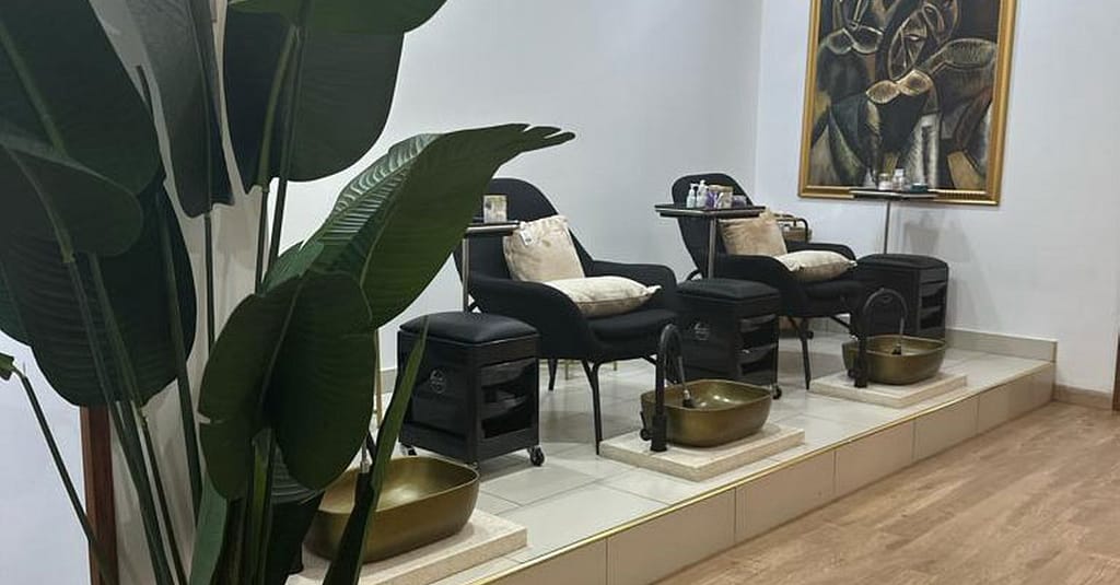 Get Gorgeous Hair: Cut, Color, & Treatment Combo Dubai other Shop Online at Dubai Trades 10
