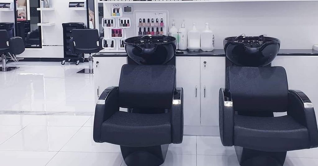 Get Ready To Flaunt Your Perfect Classic Or Gel Mani-Pedi Makeover Dubai other Shop Online at Dubai Trades 3