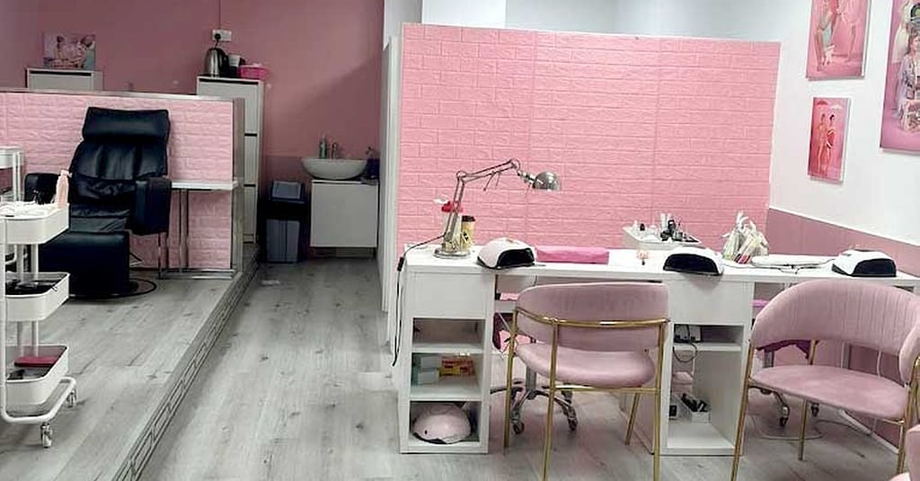Get Smooth Hair With Keratin Treatment Plus Hair Cut & Brow Shaping Dubai other Shop Online at Dubai Trades 4