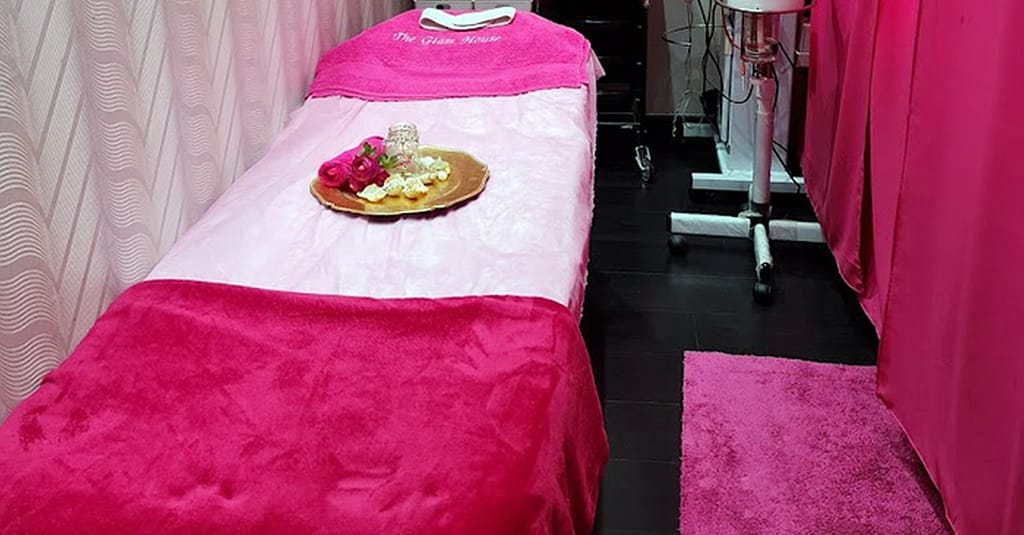 Get Smooth Skin With Waxing Sessions And Say Goodbye To Unwanted Hair! Abu Dhabi other Shop Online at Dubai Trades 3
