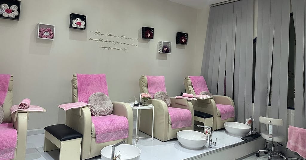 Get Smooth Skin With Waxing Sessions And Say Goodbye To Unwanted Hair! Abu Dhabi other Shop Online at Dubai Trades 4