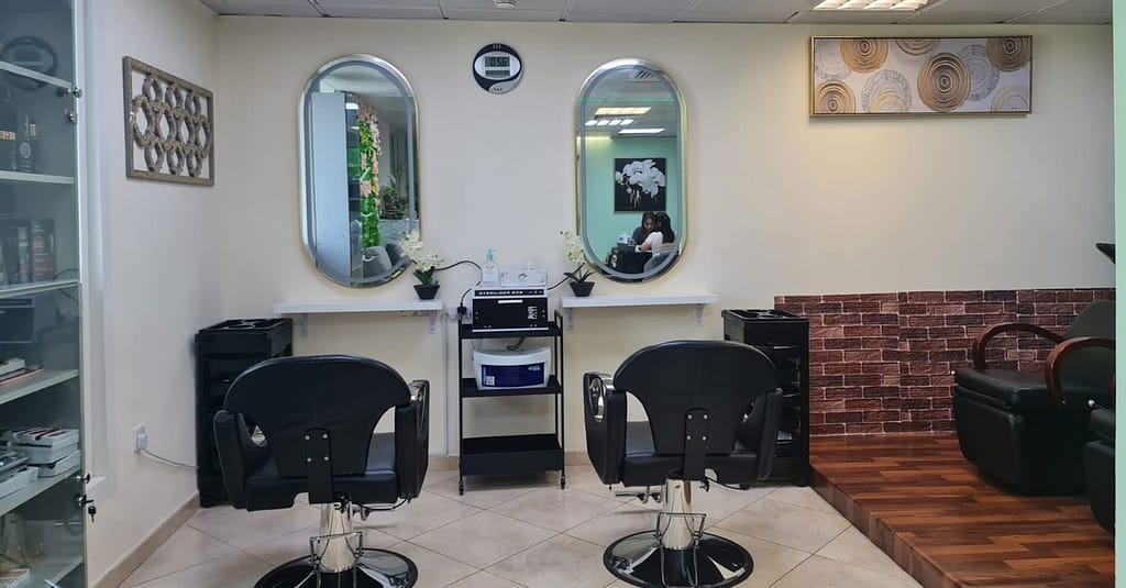 Get Stunning Highlights With A Hair Wash, Blow Dry And Full Highlights Abu Dhabi other Shop Online at Dubai Trades 5