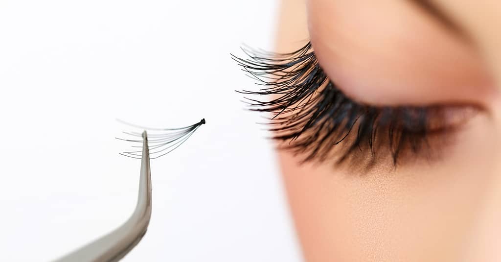 Get Stunning Individual 2d, 3d, Volume Or Classic Eyelash Extensions Dubai other Shop Online at Dubai Trades 2