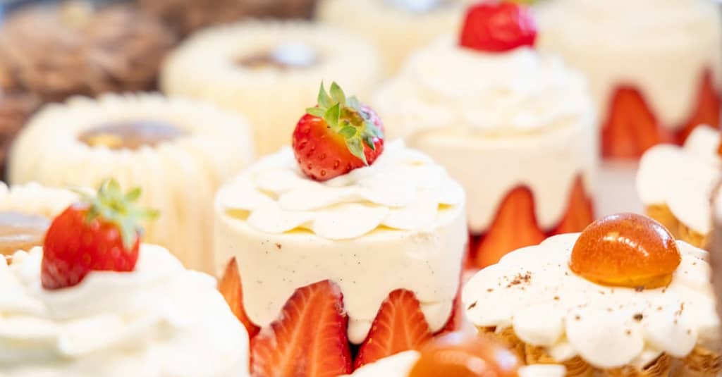 Grab 50% Off On All-Day Brunch And Croissants In Sharjah Sharjah & N. Emirates restaurants Shop Online at Dubai Trades 4