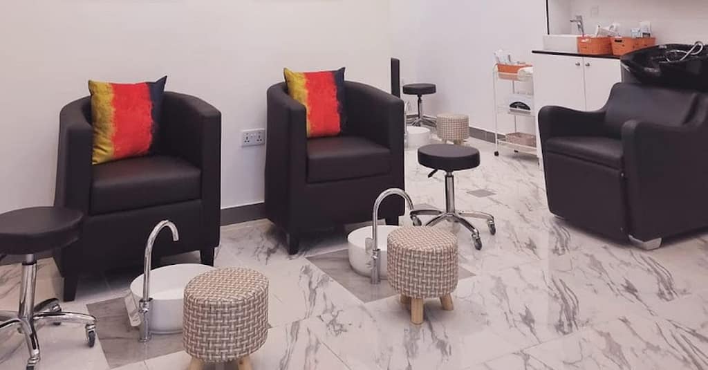 Hair Color, Highlights With Wash And Blow-Dry At Ombre Salon – Arjan Dubai other Shop Online at Dubai Trades 3