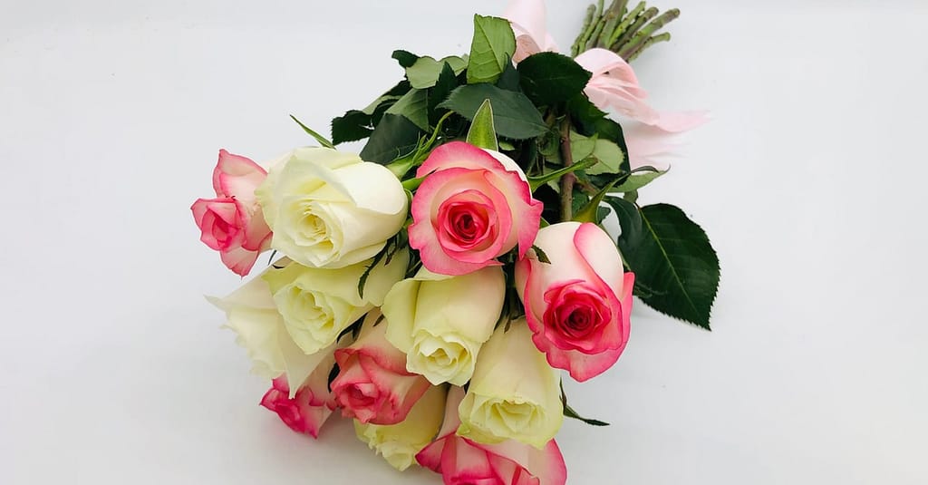 Handcrafted Bouquets Of Roses For Any Occasion In Dubai Dubai other Shop Online at Dubai Trades 4