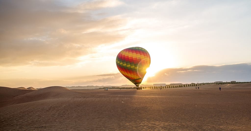 Hot Air Balloon Flight W/Pickup & Drop-Off For 1 Child /Up To 4 Adults National Deal activities Shop Online at Dubai Trades 7