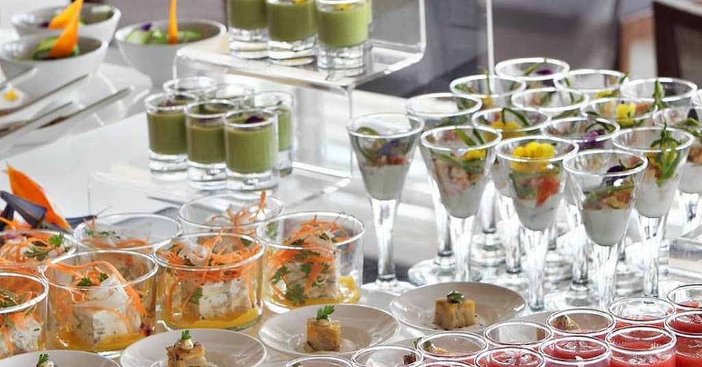 Indulge In A 5* Buffet With Beverages Child (59 Aed) Adult (108) Abu Dhabi restaurants Shop Online at Dubai Trades 7