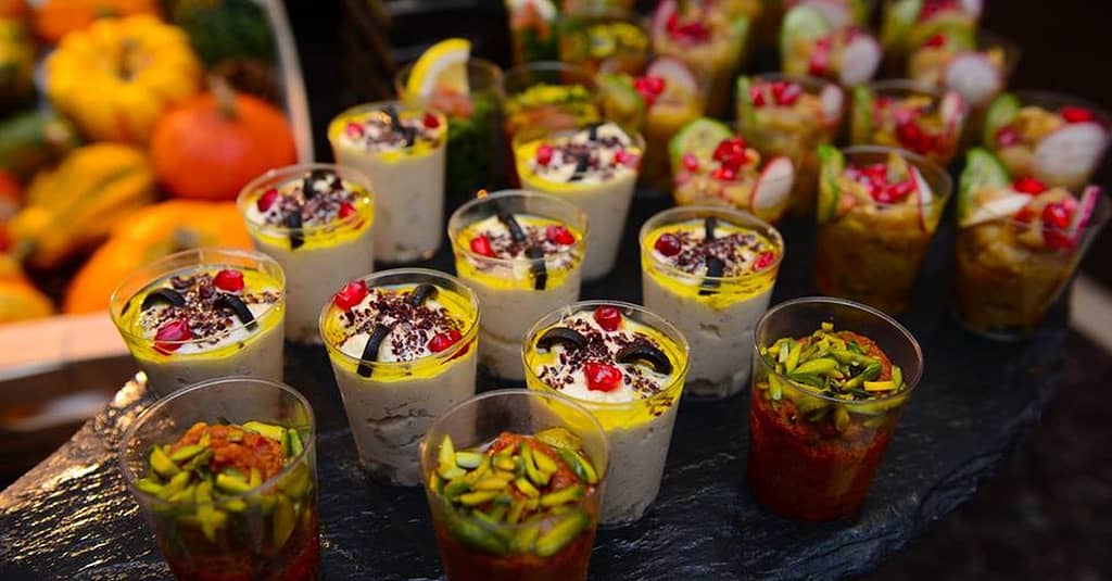 Indulge In A 5* Buffet With Beverages Child (59 Aed) Adult (108) Abu Dhabi restaurants Shop Online at Dubai Trades 9