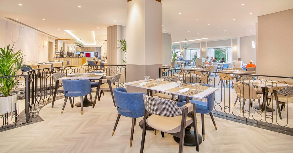 Indulge In A 5* Buffet With Beverages Child (59 Aed) Adult (108) Abu Dhabi restaurants Shop Online at Dubai Trades 2