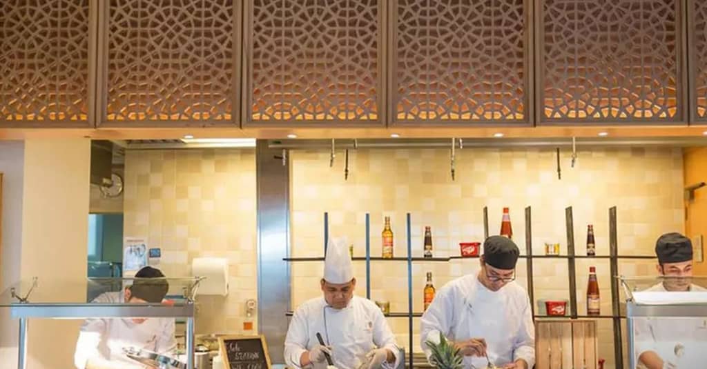 Lunch / Dinner Buffet With Soft Beverages Up To Four Adults Or A Child Abu Dhabi restaurants Shop Online at Dubai Trades 8