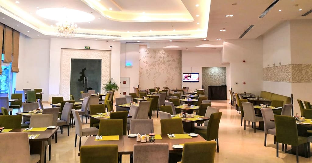 Lunch / Dinner Experience At Crystal Restaurant By Copthorne Hotel! Dubai restaurants Shop Online at Dubai Trades 5