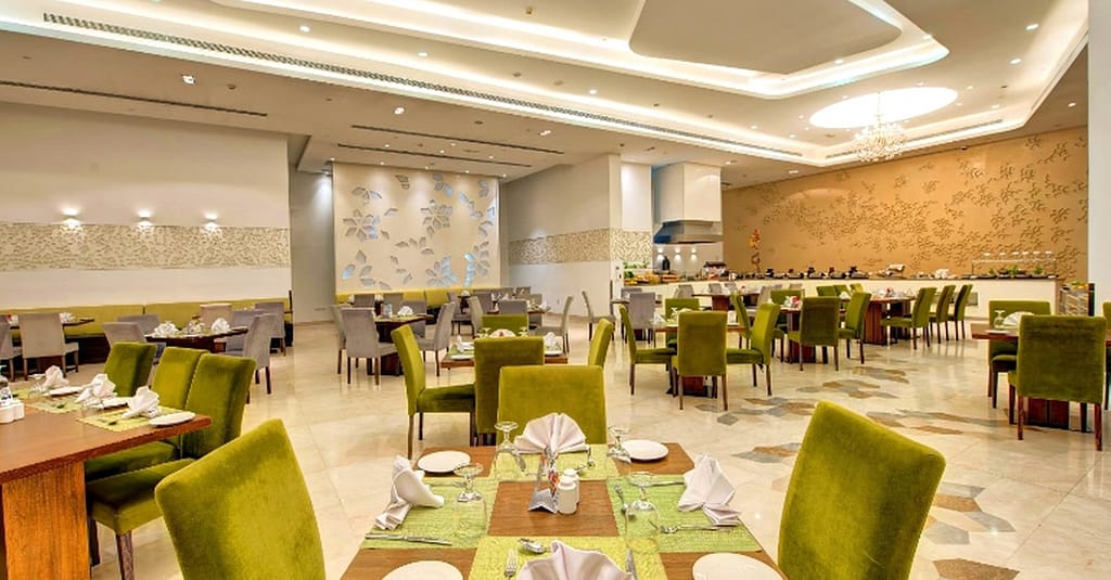 Lunch / Dinner Experience At Crystal Restaurant By Copthorne Hotel! Dubai restaurants Shop Online at Dubai Trades 2