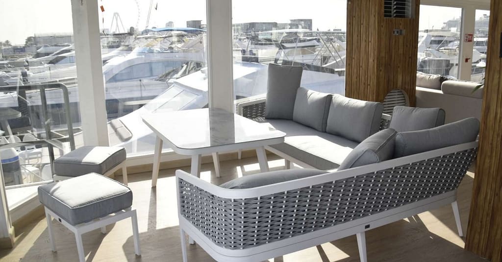 Luxury House Boat Sunset Cruise Dubai Marina At Luxury Yachts Dubai package Shop Online at Dubai Trades 7