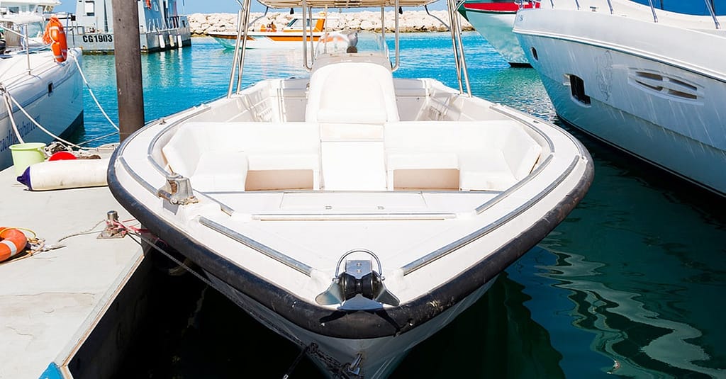 Luxury Yacht Or Fishing Tarrad Rental At Luxury Yachts Dubai activities Shop Online at Dubai Trades 6