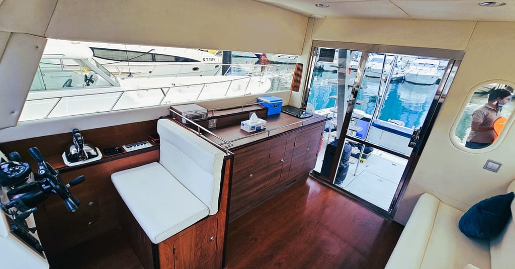 Luxury Yacht Rentals For 1-3 Hours Dubai activities Shop Online at Dubai Trades 13