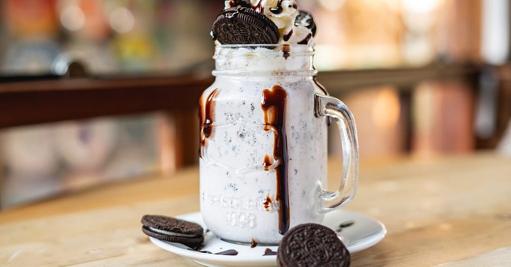 Main Course W/ Soft Beverage & Optional Plate Painting Activity Abu Dhabi restaurants Shop Online at Dubai Trades 20