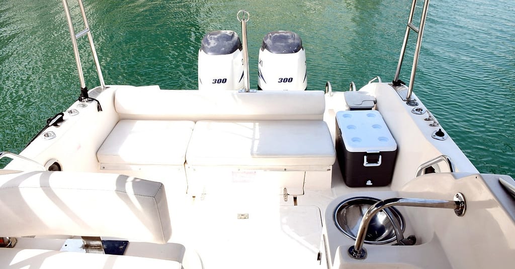 Marina Yacht Tour For Up To 8 On A 30ft Yacht/Up To 10 On A 35ft Yacht Dubai activities Shop Online at Dubai Trades 7