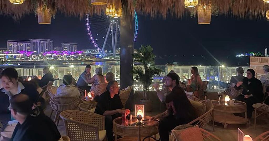 All Week – Choice Of Any Burger And House Beverage For 1, 2, Or 4 Dubai restaurants Shop Online at Dubai Trades 16