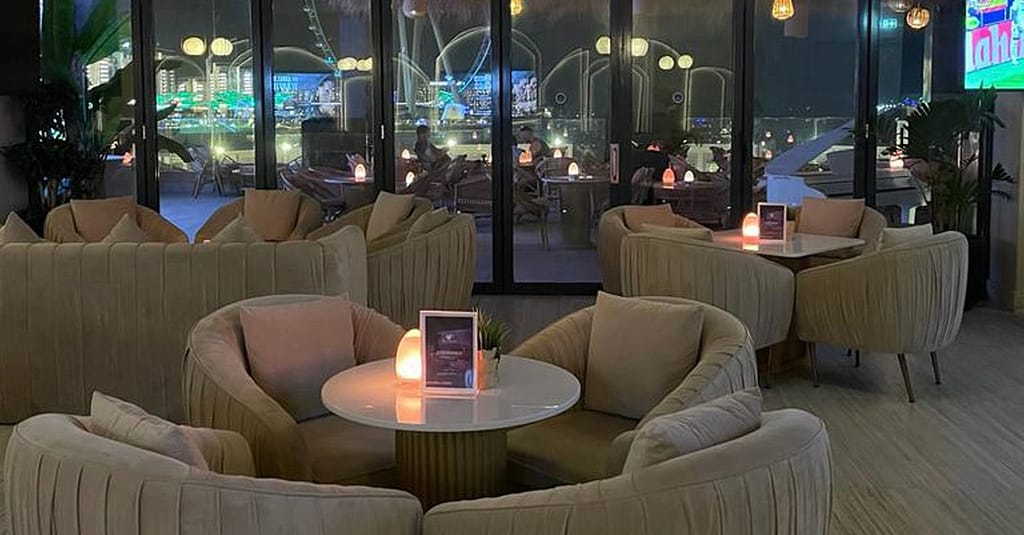 All Week – Choice Of Any Burger And House Beverage For 1, 2, Or 4 Dubai restaurants Shop Online at Dubai Trades 17