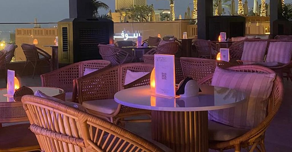 All Week – Choice Of Any Burger And House Beverage For 1, 2, Or 4 Dubai restaurants Shop Online at Dubai Trades 18