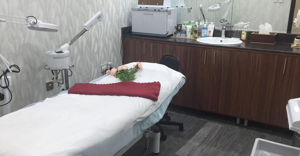 Mens Arms, Arms & Chest, Back & Full Leg, Or Full Body Waxing For One Dubai other Shop Online at Dubai Trades 3