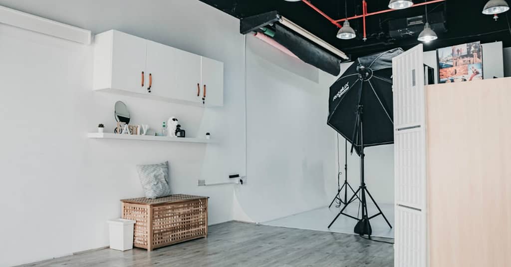 One-Hour Photoshoot Experience Dubai other Shop Online at Dubai Trades 11