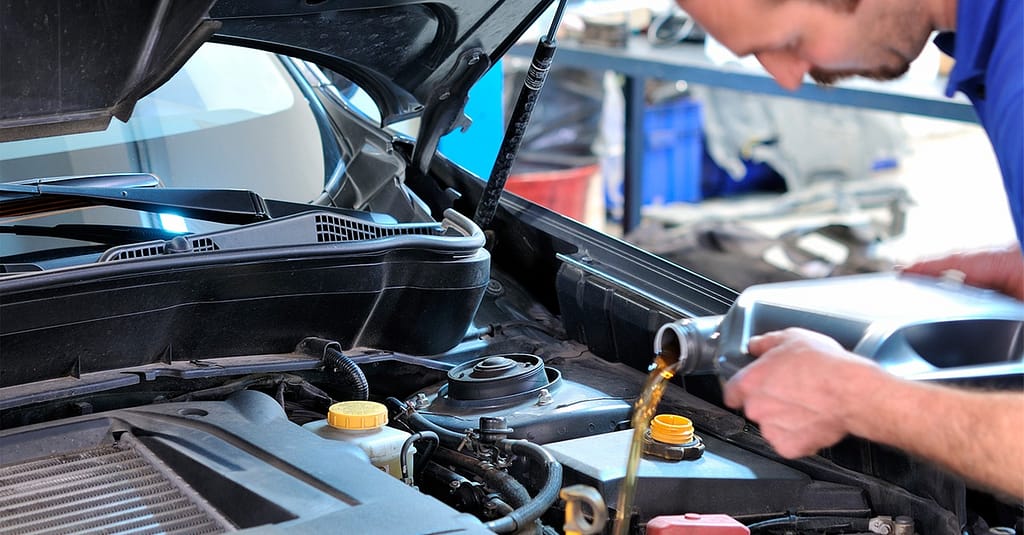 Oil Change – Full Service Dubai car Shop Online at Dubai Trades 2