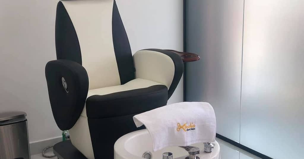 One Session Of Mani-Pedi With Foot Reflexology Or Foot Spa For Men Dubai other Shop Online at Dubai Trades 3