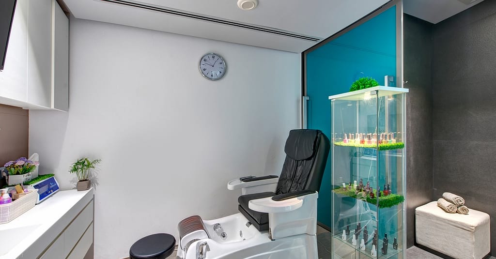 Pamper Your Nails: Manicure And Pedicure Sharjah & N. Emirates other Shop Online at Dubai Trades 2