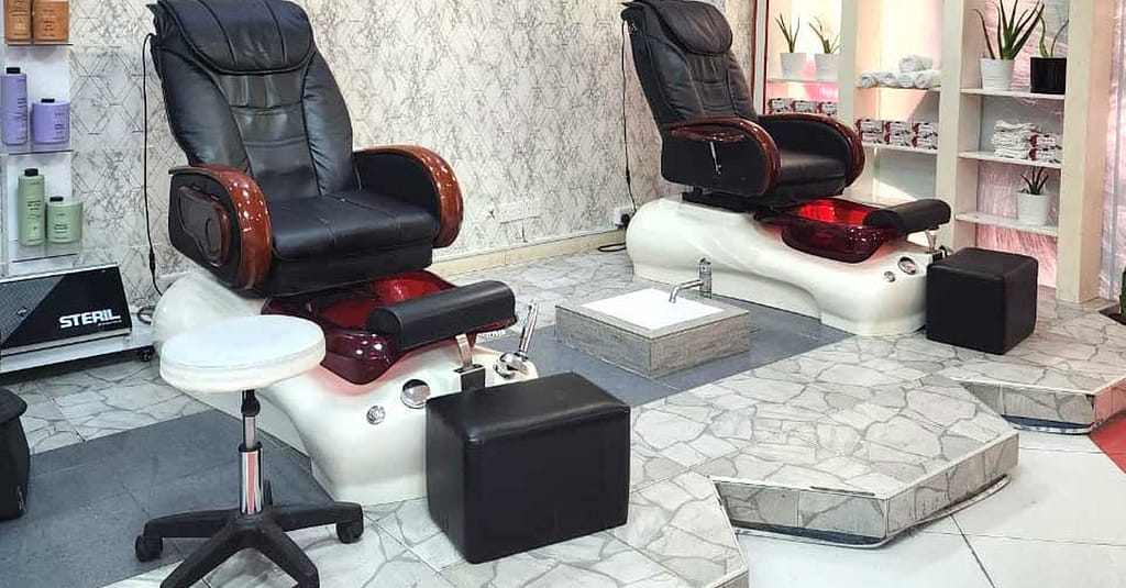 Pamper Yourself With One Session Of Classic Or Gel Mani-Pedi Dubai other Shop Online at Dubai Trades 2