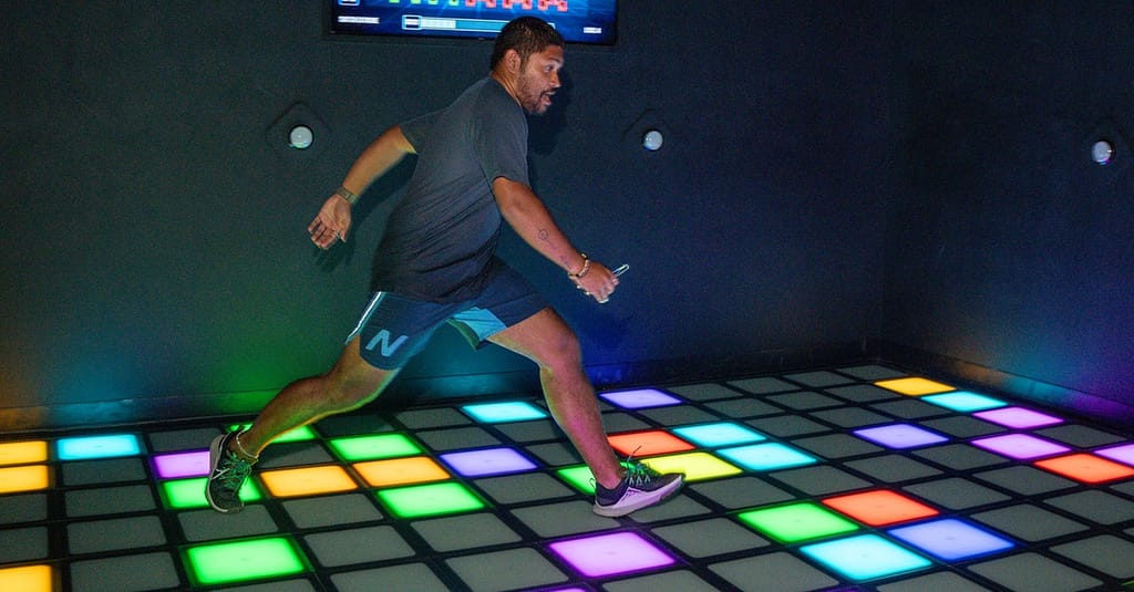 Pixel Lighting Game For Upto Four! Dubai activities Shop Online at Dubai Trades 3